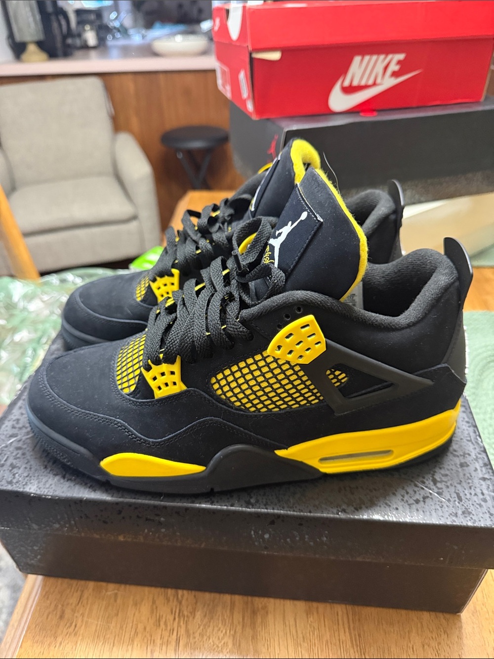 Jordan 4